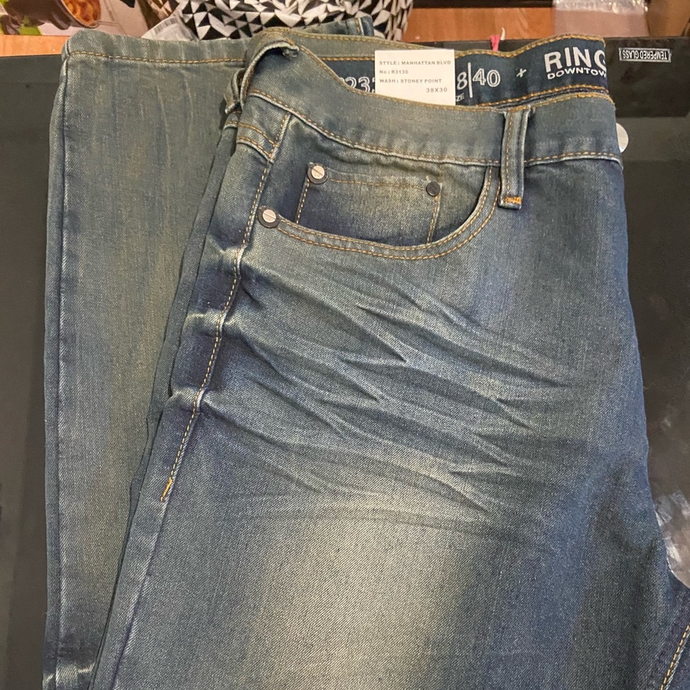 Men’s Slim Straight Stonewash Jeans